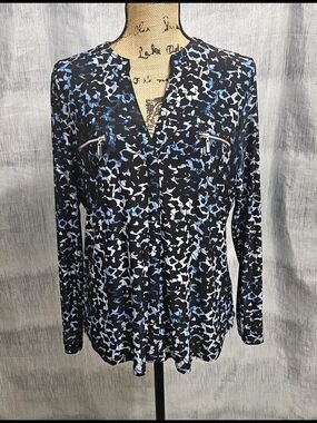 INC International Concepts Black, Blue and White Printed V-Neck Blouse